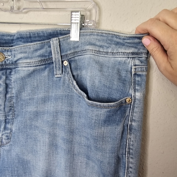Seven7 Jeans Size 24‎ Stars and Seven Back Pocket Straight Leg High Rise - Picture 9 of 17